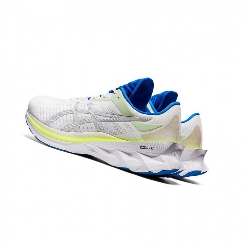 Chaussure Running Asics NOVABLAST Homme Blanche | SYMN71352